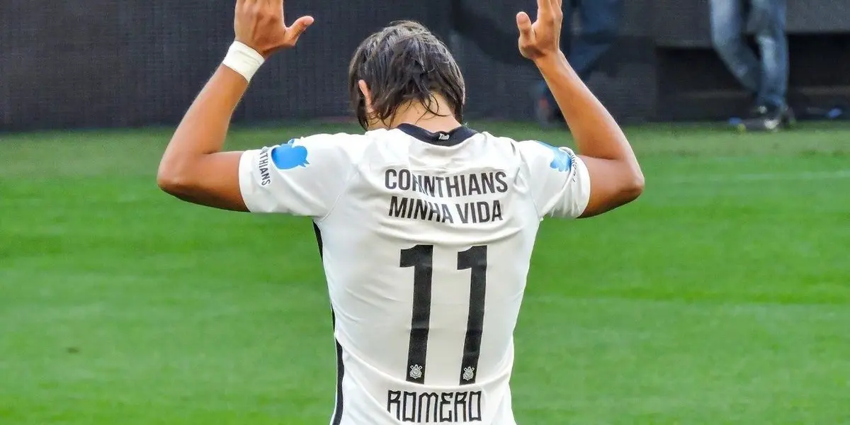 Ángel Romero tendría sus últimos días como jugador del Corinthians de Brasil.