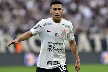 Corinthians entregó al mediocampista Matías Rojas una camiseta muy especial.