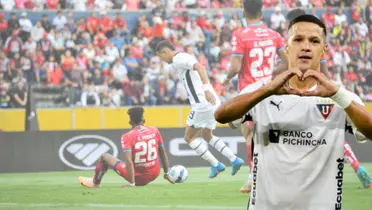 El delantero paraguayo volvió a mostrar su faceta goleadora 