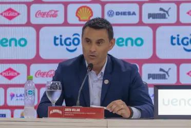 El Director de Selecciones opinó sobre las críticas que reciben los jugadores albirrojos.