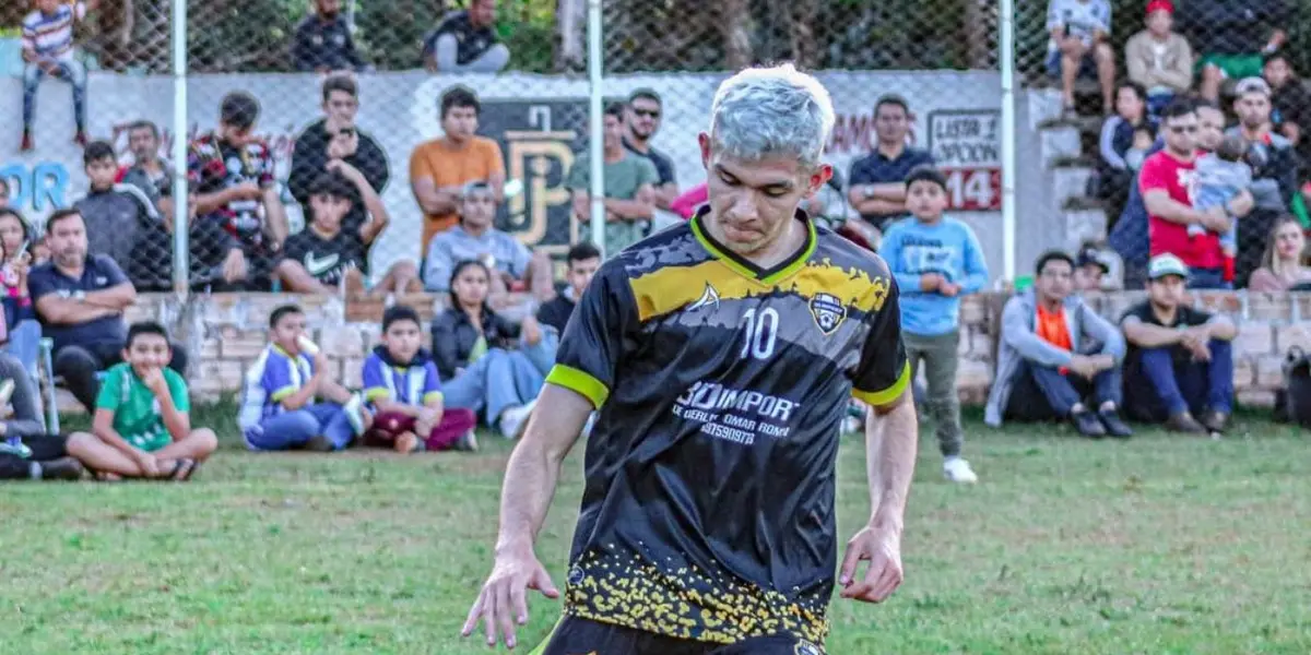 La Joya Guaraní estuvo jugando en su ciudad natal con los fans más pequeños.