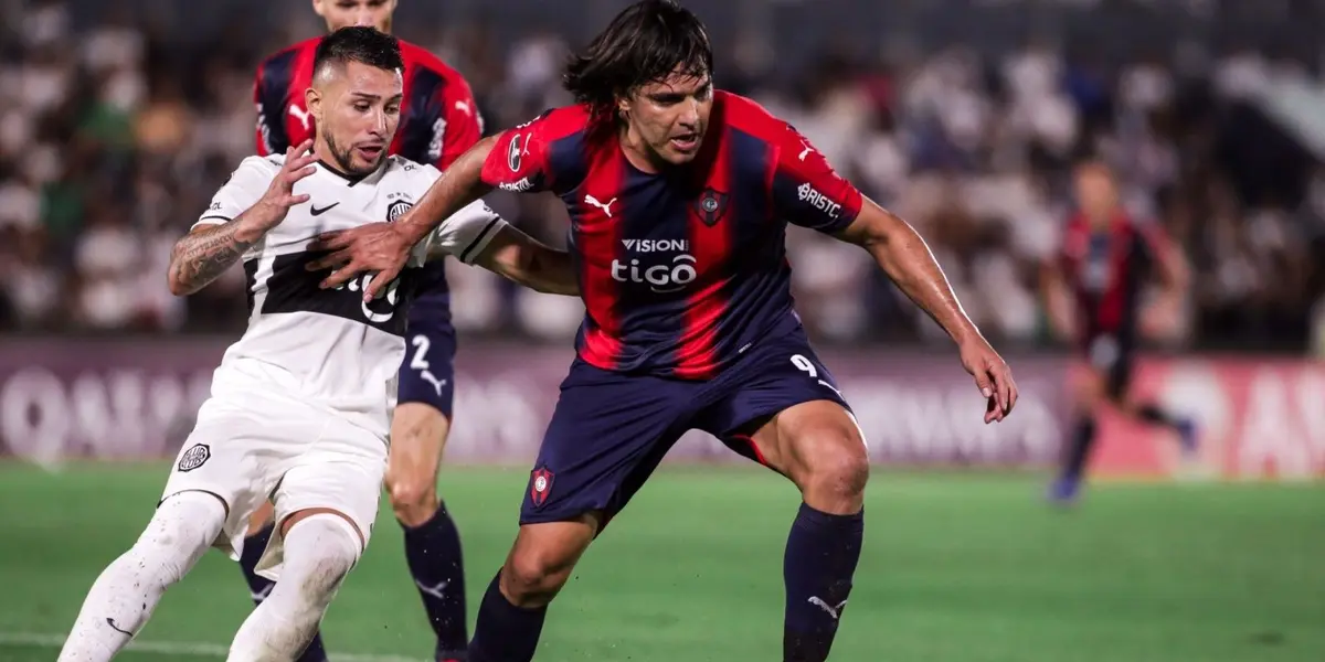 El futbolista boliviano no tuvo un buen paso por el ciclón de Paraguay y se lo recuerda de mala manera