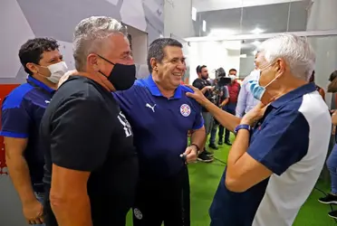 El nuevo entrenador de la Albirroja fue presentado en conferencia de prensa y habló de todo.