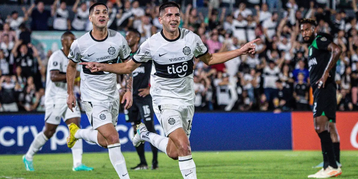 En el partido por Copa Libertadores, Olimpia venció a Atlético Nacional y quedó primero.