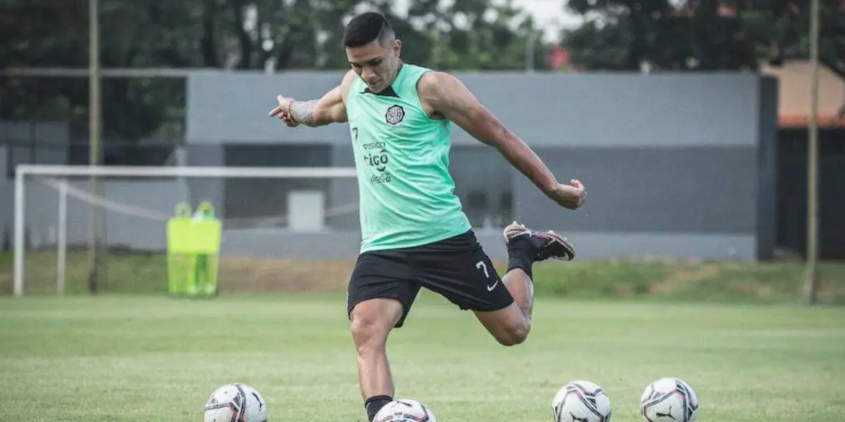 Hugo Fernández marcó dos goles en el último partido y su esposa hizo un gesto noble.