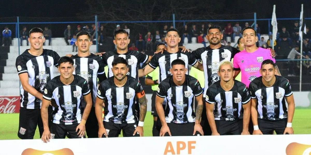 Hugo Marcelo Ovelar, ex jugador de Cerro Porteño, hoy entrenador, dejó de ser DT del Deportivo Santaní, pero su equipo es puntero del campeonato, lo que sorprendió a todos su salida