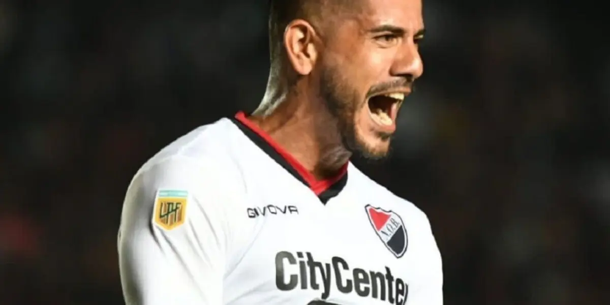 Newell's Old Boys goleó a San Lorenzo con una gran actuación del paraguayo.